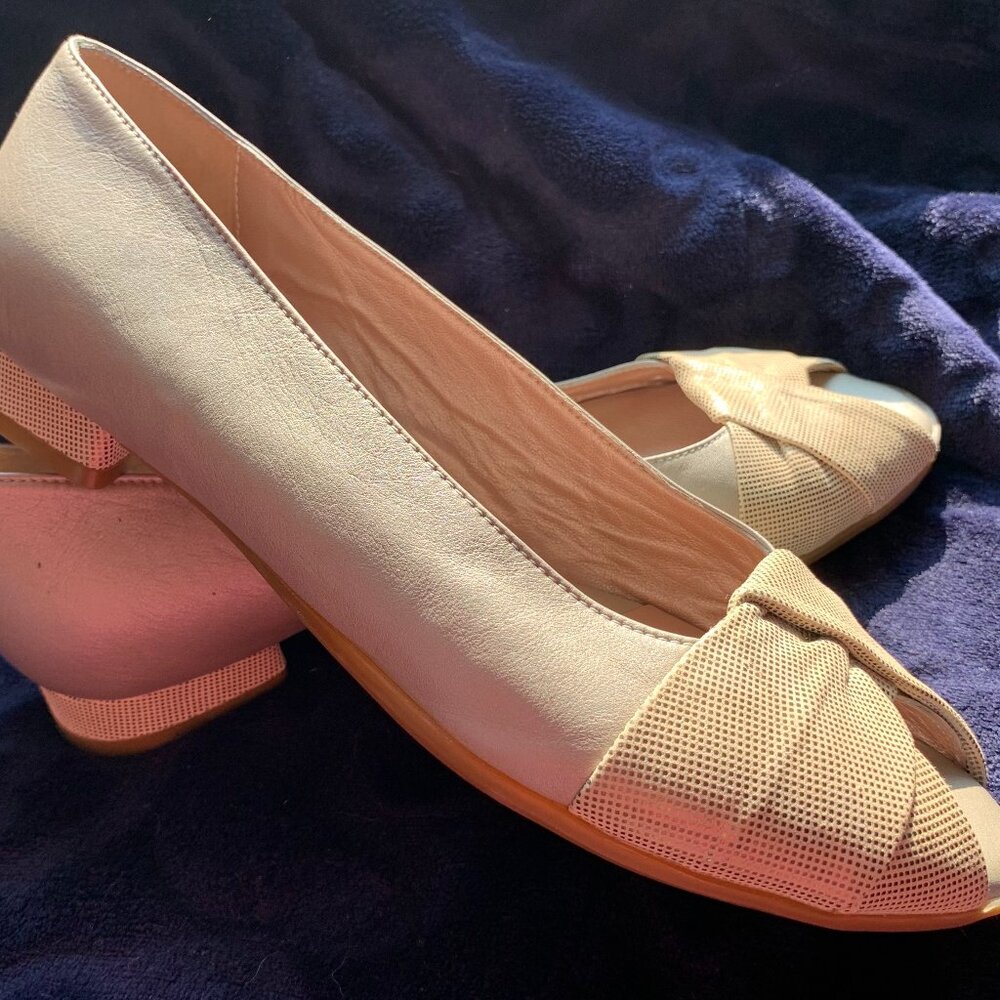 BeautiFeel Women's Flat Grey Leather Dress Open-Toe Shoes